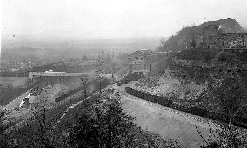 Photo of the screen house prior to the 1922 fire